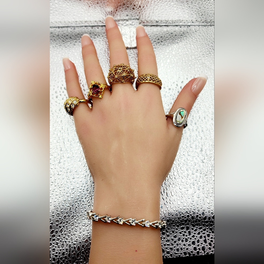 Vintage AVON Ring & Bracelet Lot